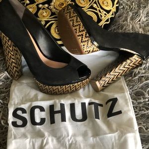 Schultz women’s black pump soft leather♥️